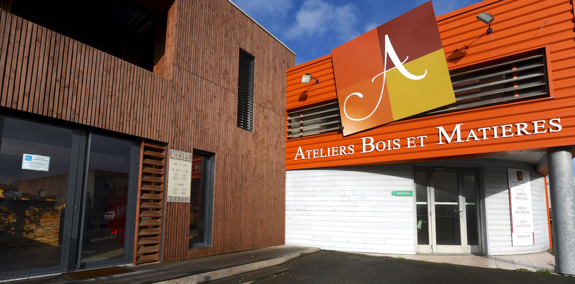 Lire la suite à propos de l’article Ateliers Bois et Matières